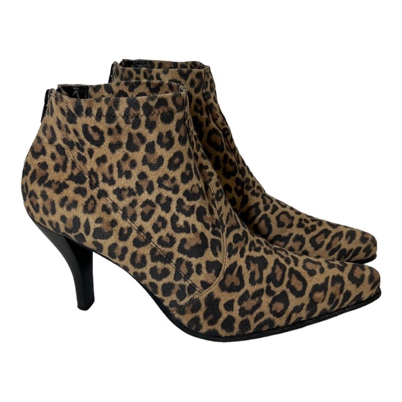 Franco Sarto Leopard Animal Print Pointed Toe Ankle Boots SZ 9M Faux Suede Vegan - Picture 3 of 11